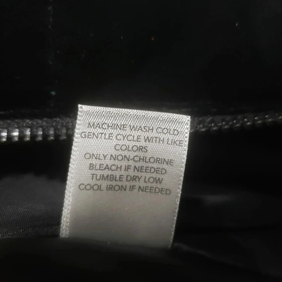 CJ Banks Womans Black  Velvet Zippered Quilted Vest. - Picture 5 of 7